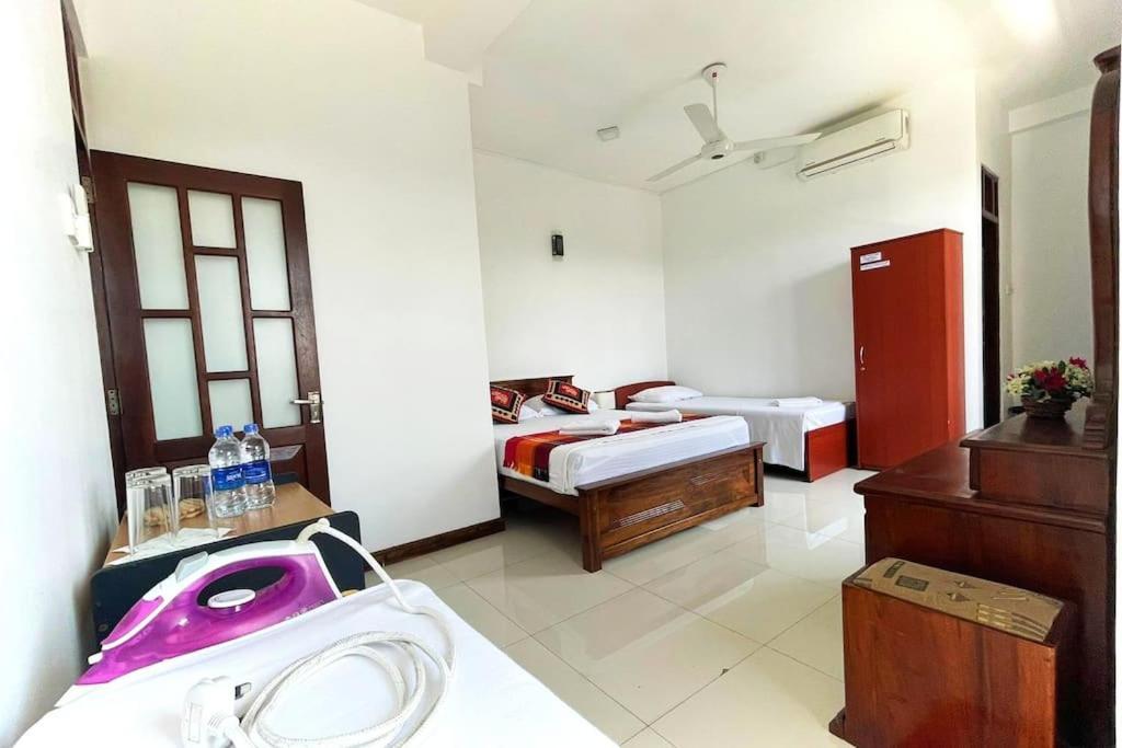 Saru Holiday Apartment - Upto 6 Guests แคนดี้ ภายนอก รูปภาพ